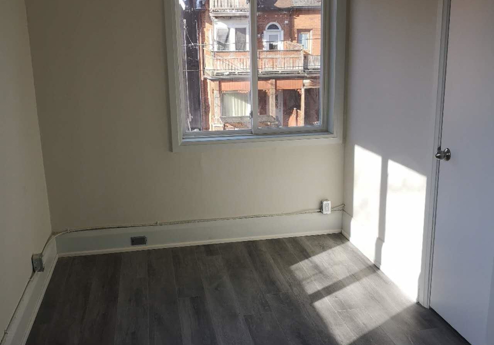 sorauren-avenue-toronto-toronto-ontario-w13554240