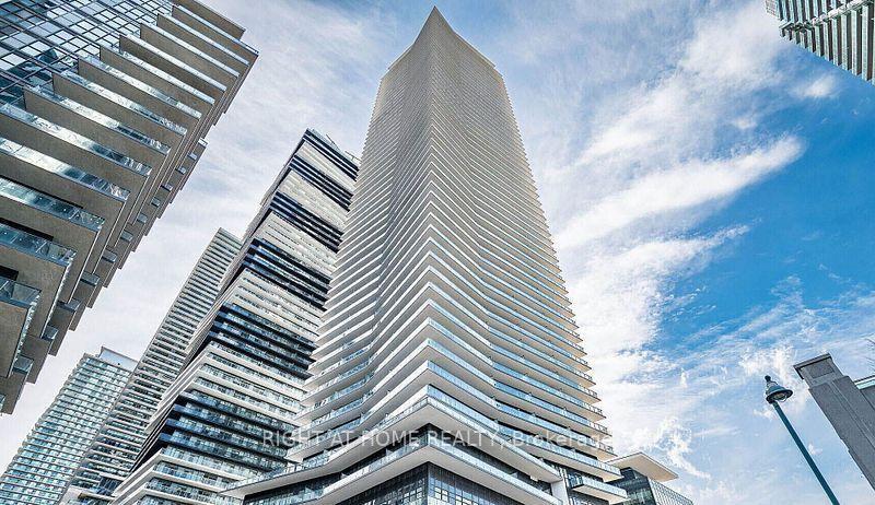 38-annie-craig-drive-toronto-etobicoke-ontario-w13554292