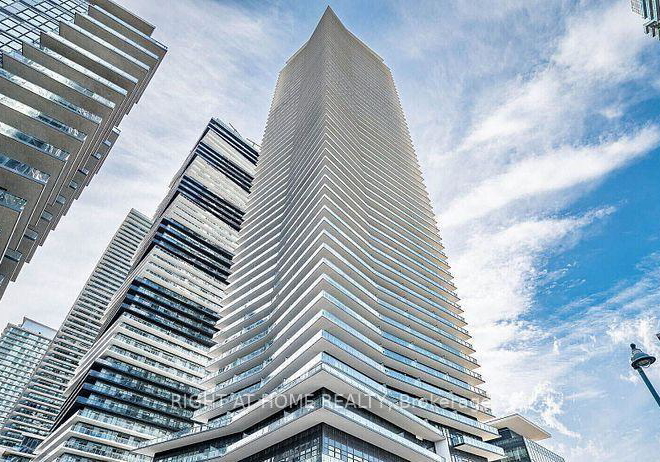 38-annie-craig-drive-toronto-etobicoke-ontario-w13554292