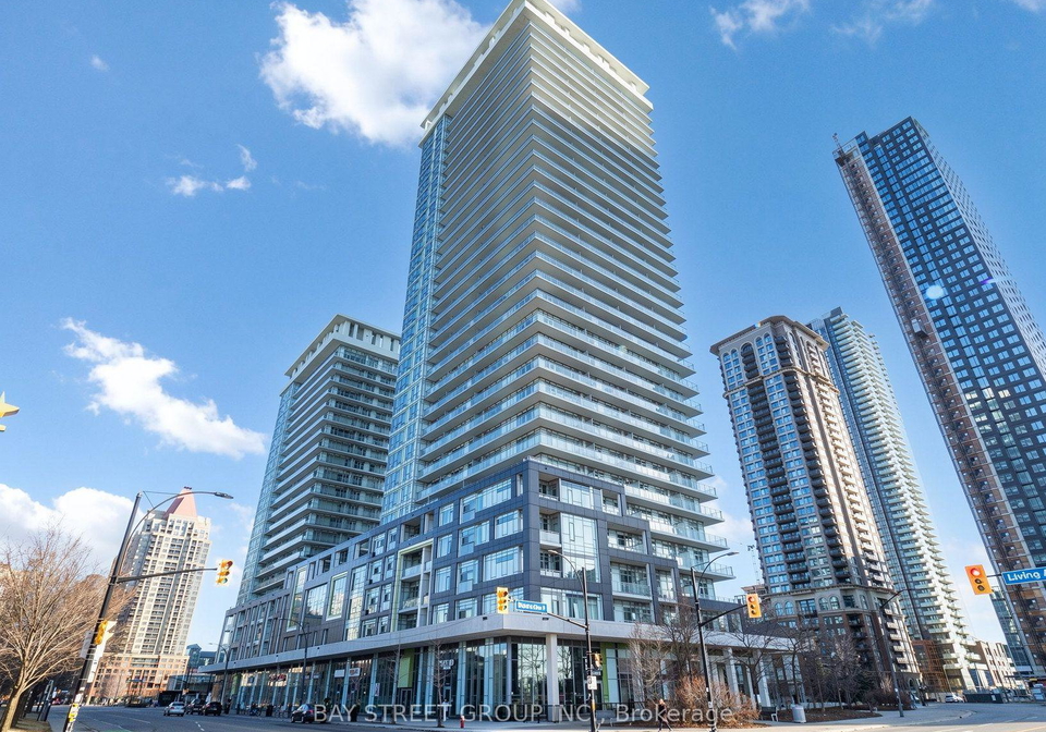 360-square-one-drive-mississauga-ontario-w13554356