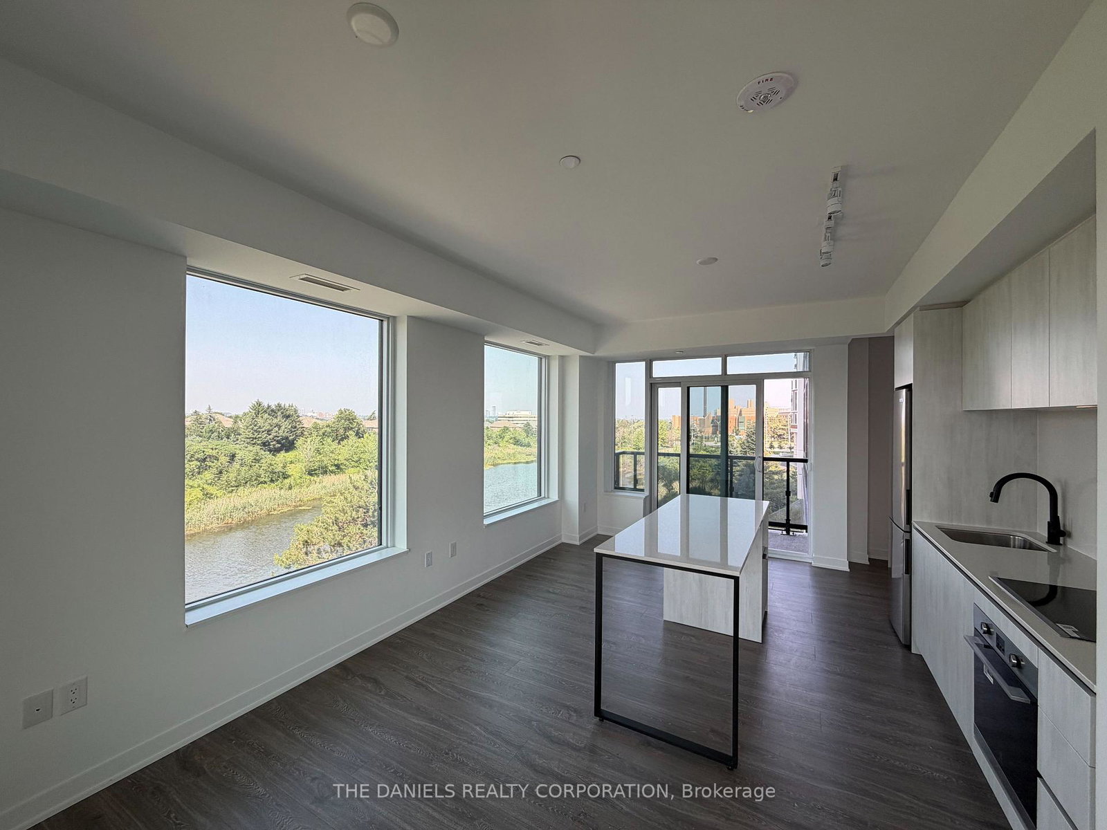 2495-eglinton-avenue-w-mississauga-ontario-w13554618