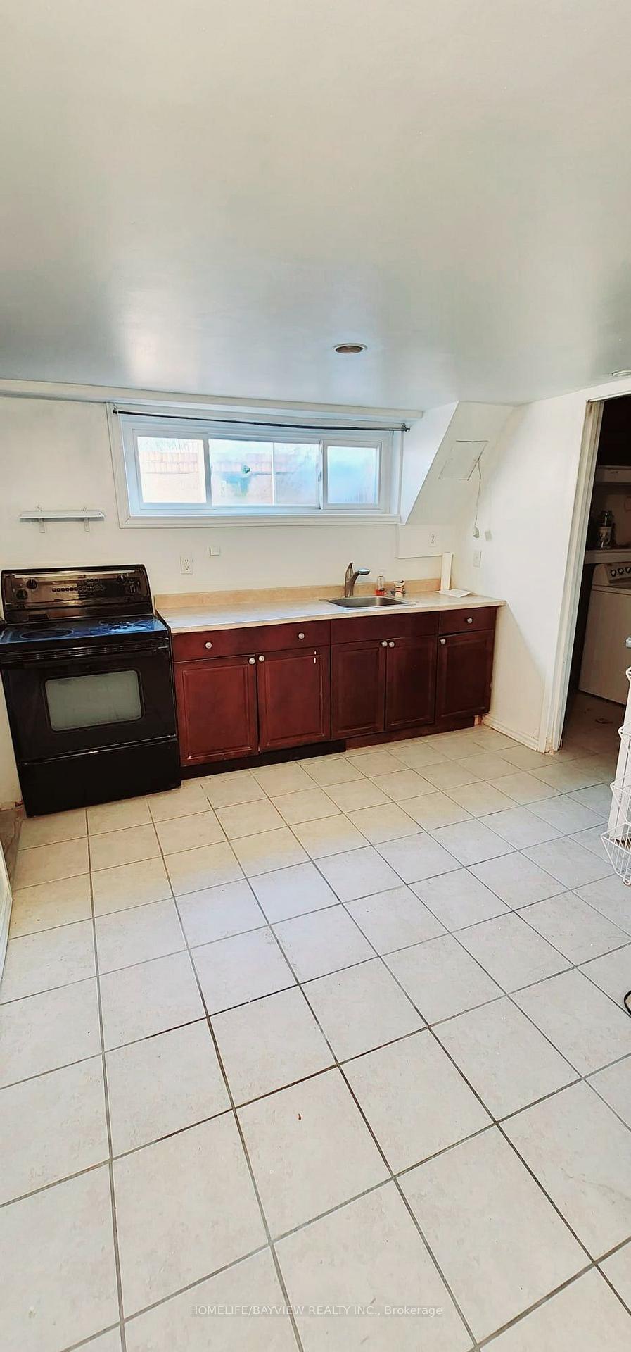 27-main-street-mississauga-ontario-w13554670