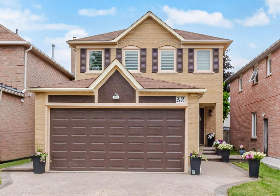 32-niles-court-brampton-ontario-w13554928