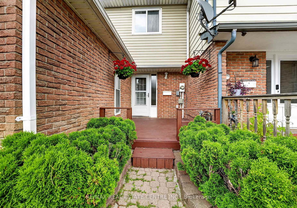 23-burbank-crescent-orangeville-ontario-w13555240