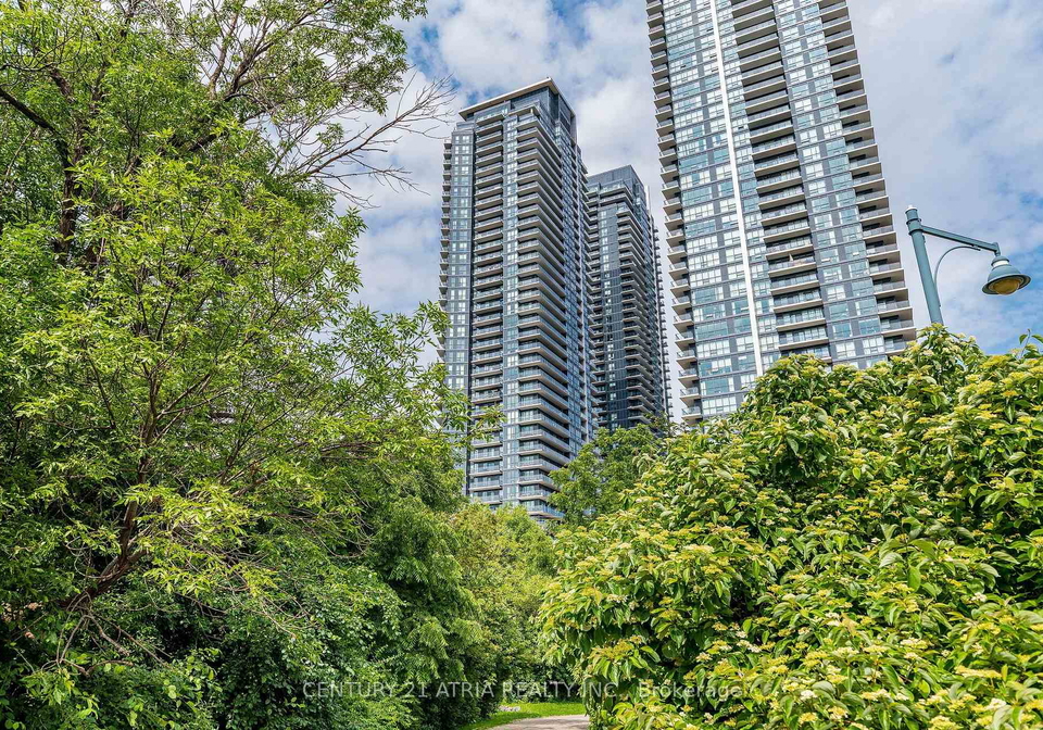 2212-lake-shore-boulevard-w-toronto-etobicoke-ontario-w13555384