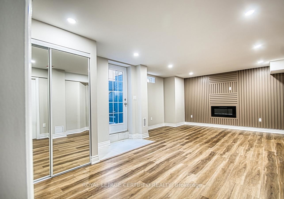 1427-whitney-terrace-milton-ontario-w13555644