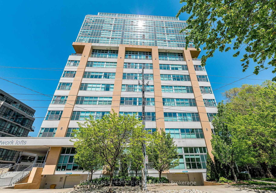 2-fieldway-road-toronto-etobicoke-ontario-w13555704
