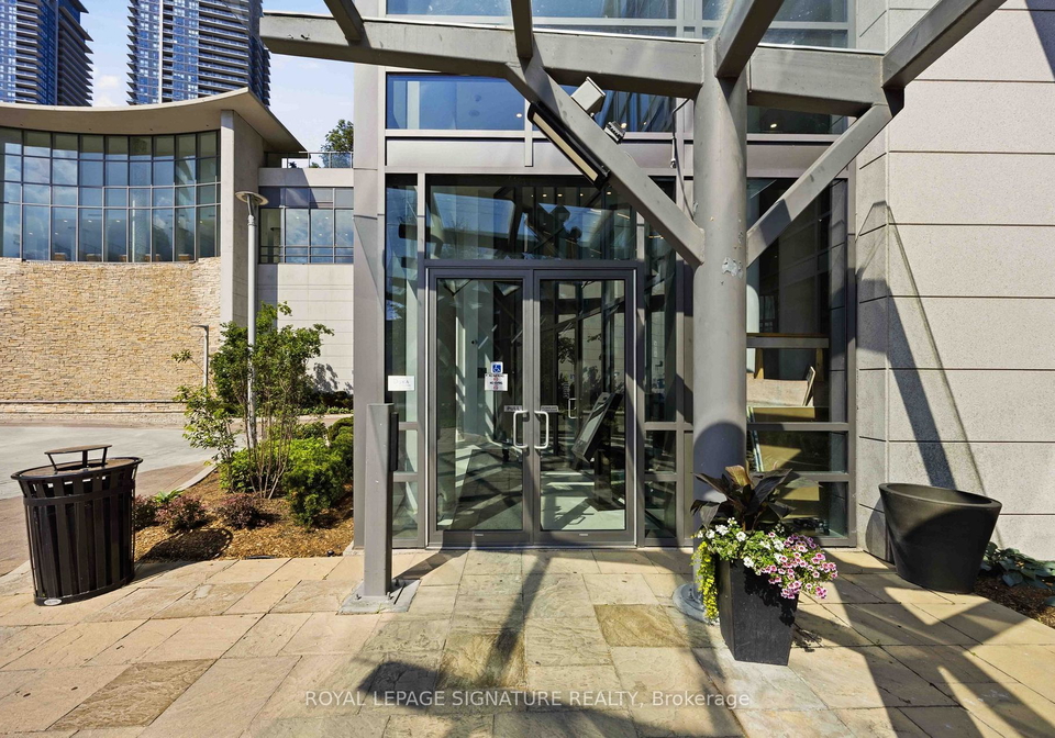 2240-lake-shore-boulevard-w-toronto-etobicoke-ontario-w13556074