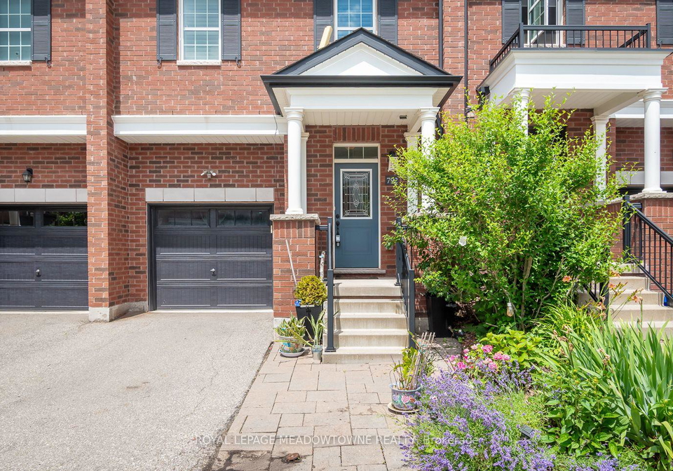 792-banks-crescent-milton-ontario-w13556116