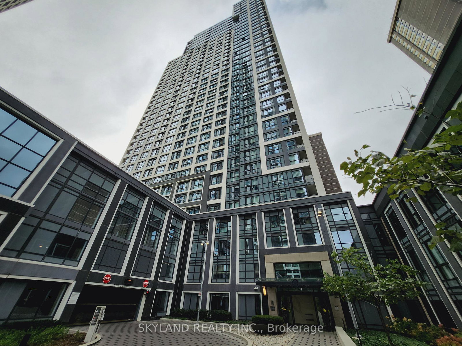 9-mabelle-avenue-toronto-etobicoke-ontario-w13556204