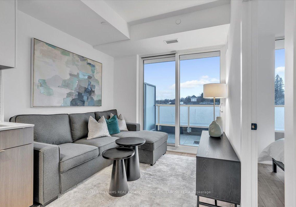 215-lakeshore-road-w-mississauga-ontario-w13556316