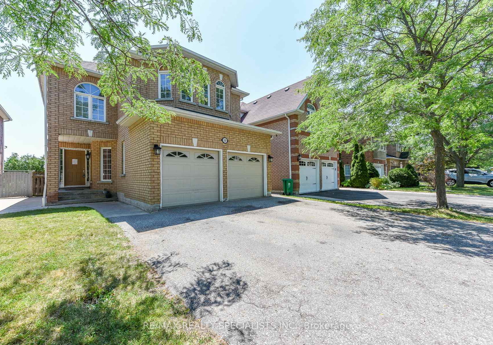 10-sweet-briar-lane-brampton-ontario-w13556406