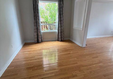 27-village-lake-crescent-brampton-ontario-w13556578