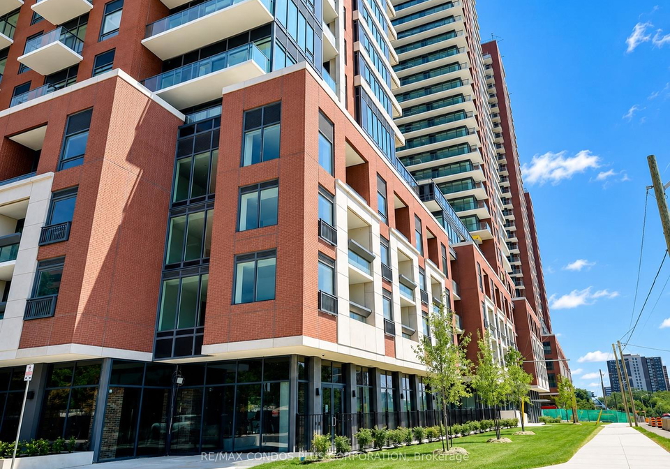 4010-eglinton-avenue-w-toronto-etobicoke-ontario-w13556810