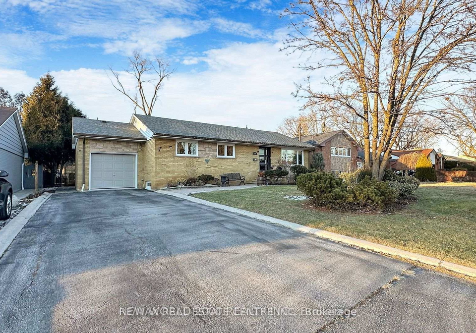 10-suburban-drive-w-mississauga-ontario-w13556906