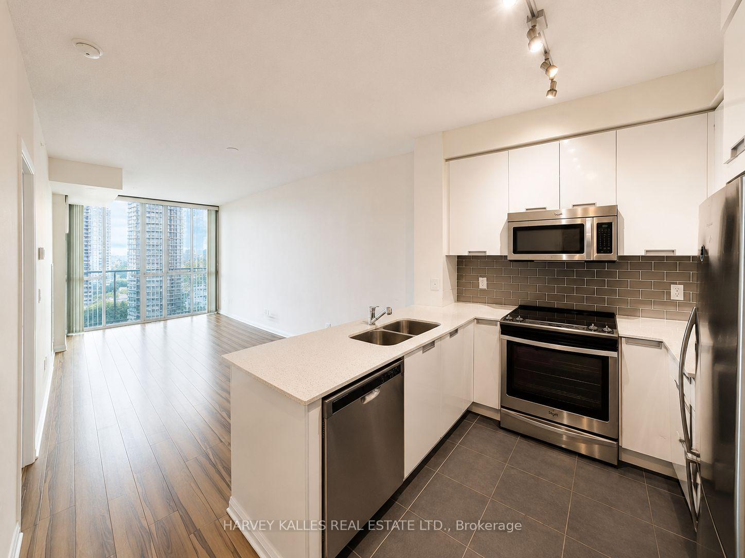 75-eglinton-avenue-w-mississauga-ontario-w13557074