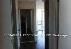 2212-lakeshore-boulevard-w-toronto-etobicoke-ontario-w13557196