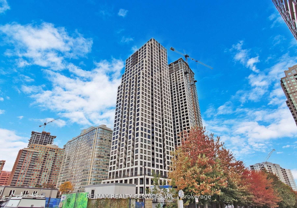 36-elm-drive-w-mississauga-ontario-w13557228