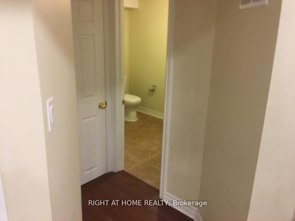 5813-raftsman-cove-street-mississauga-ontario-w13557288