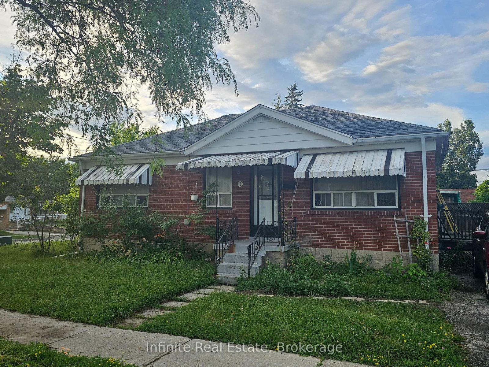 1-leduc-drive-toronto-etobicoke-ontario-w13557290