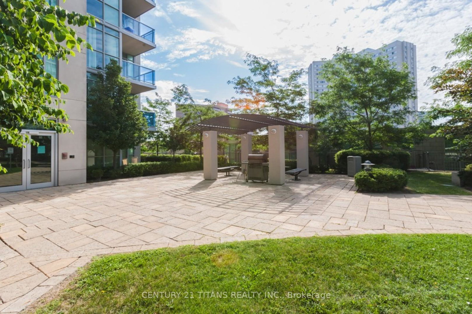70-absolute-avenue-mississauga-ontario-w13557312