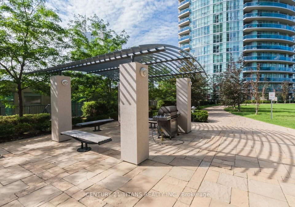 70-absolute-avenue-mississauga-ontario-w13557312