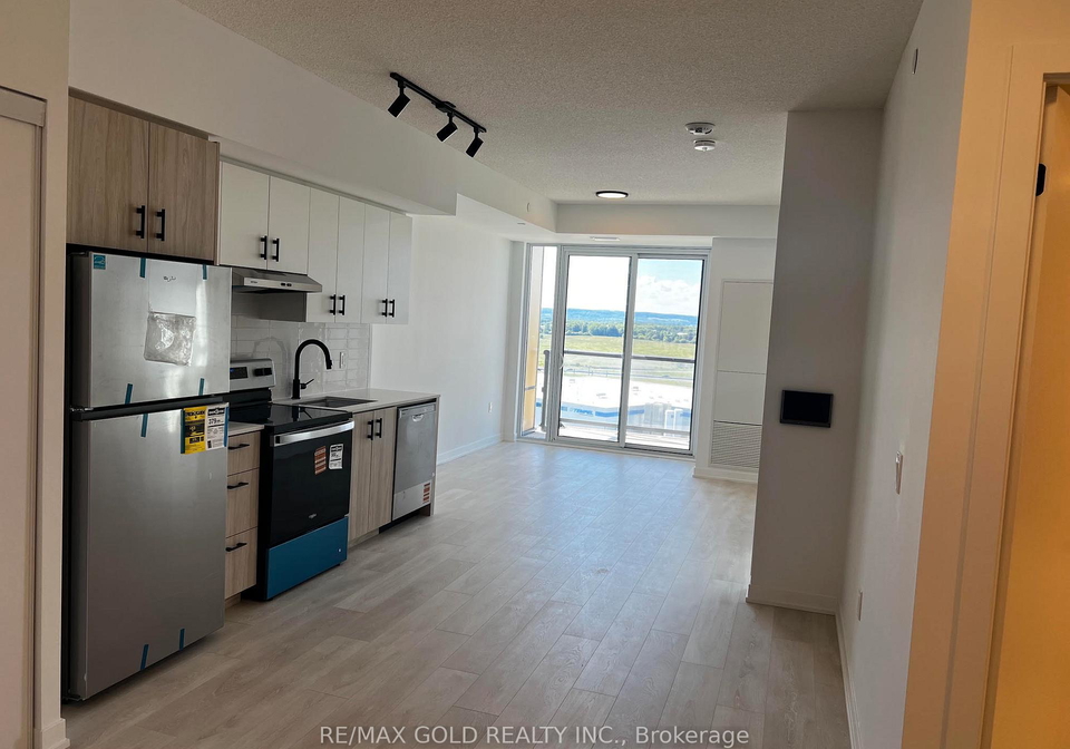 4878-powers-common-burlington-ontario-w13557396
