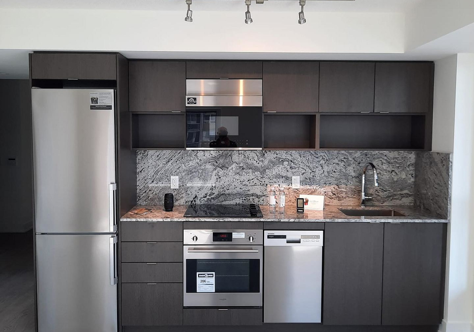 9-mabelle-avenue-toronto-etobicoke-ontario-w13557652