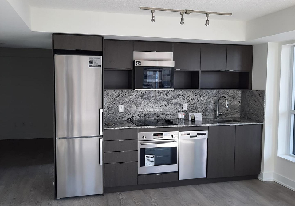 9-mabelle-avenue-toronto-etobicoke-ontario-w13557652