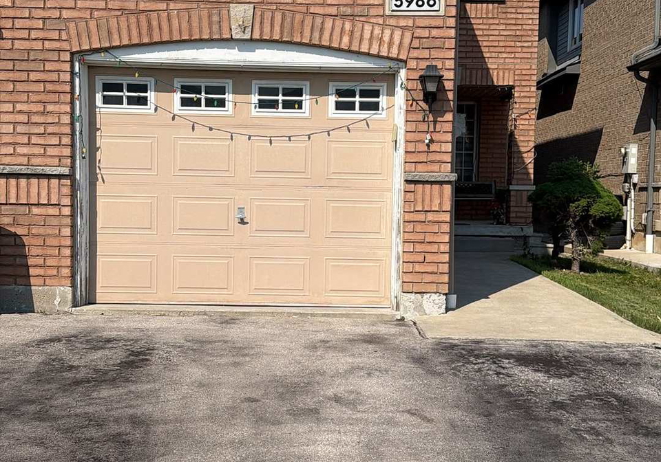 5986-gant-crescent-mississauga-ontario-w13557676