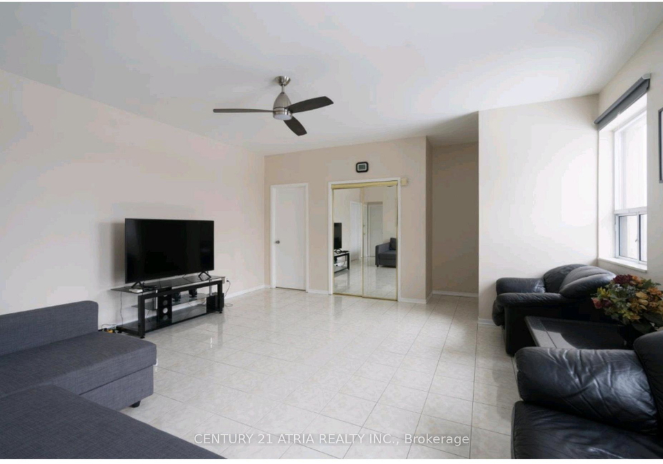 3199-dufferin-street-toronto-north-york-ontario-w13557678