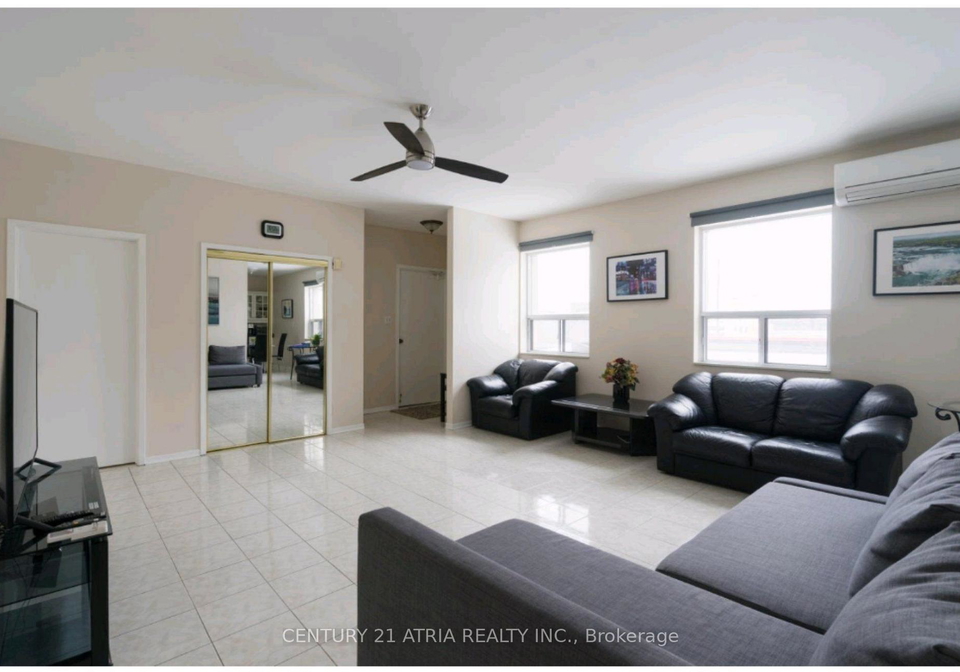 3199-dufferin-street-toronto-north-york-ontario-w13557678