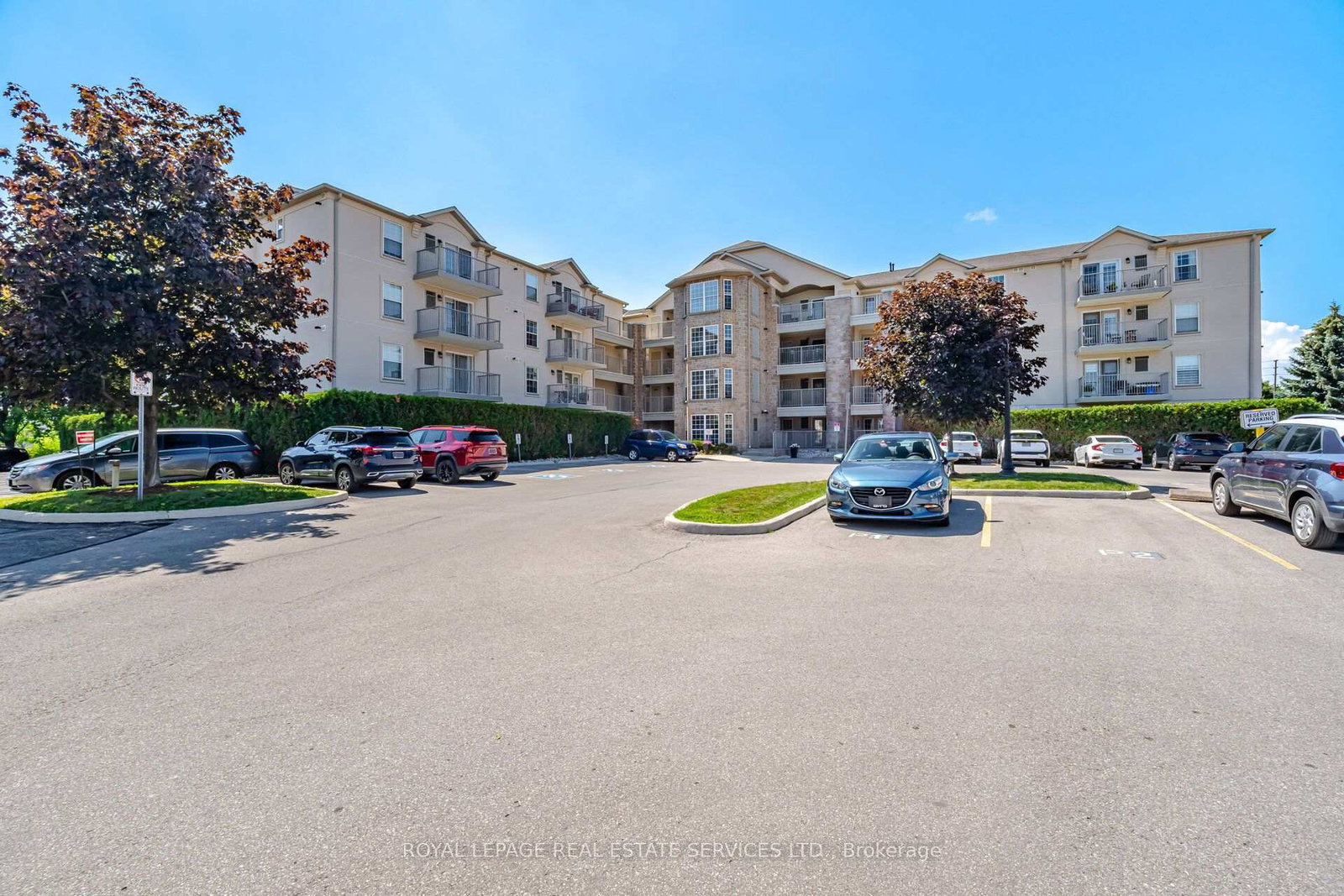 1490-bishops-gate-oakville-ontario-w13557852