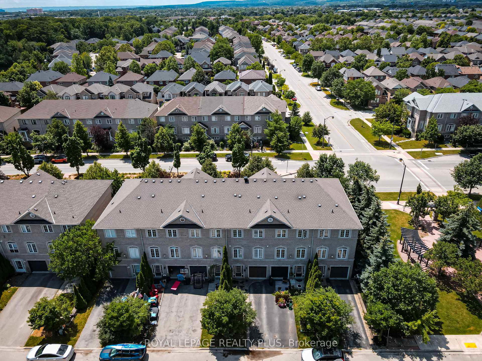 2333-sutton-drive-burlington-ontario-w13557874