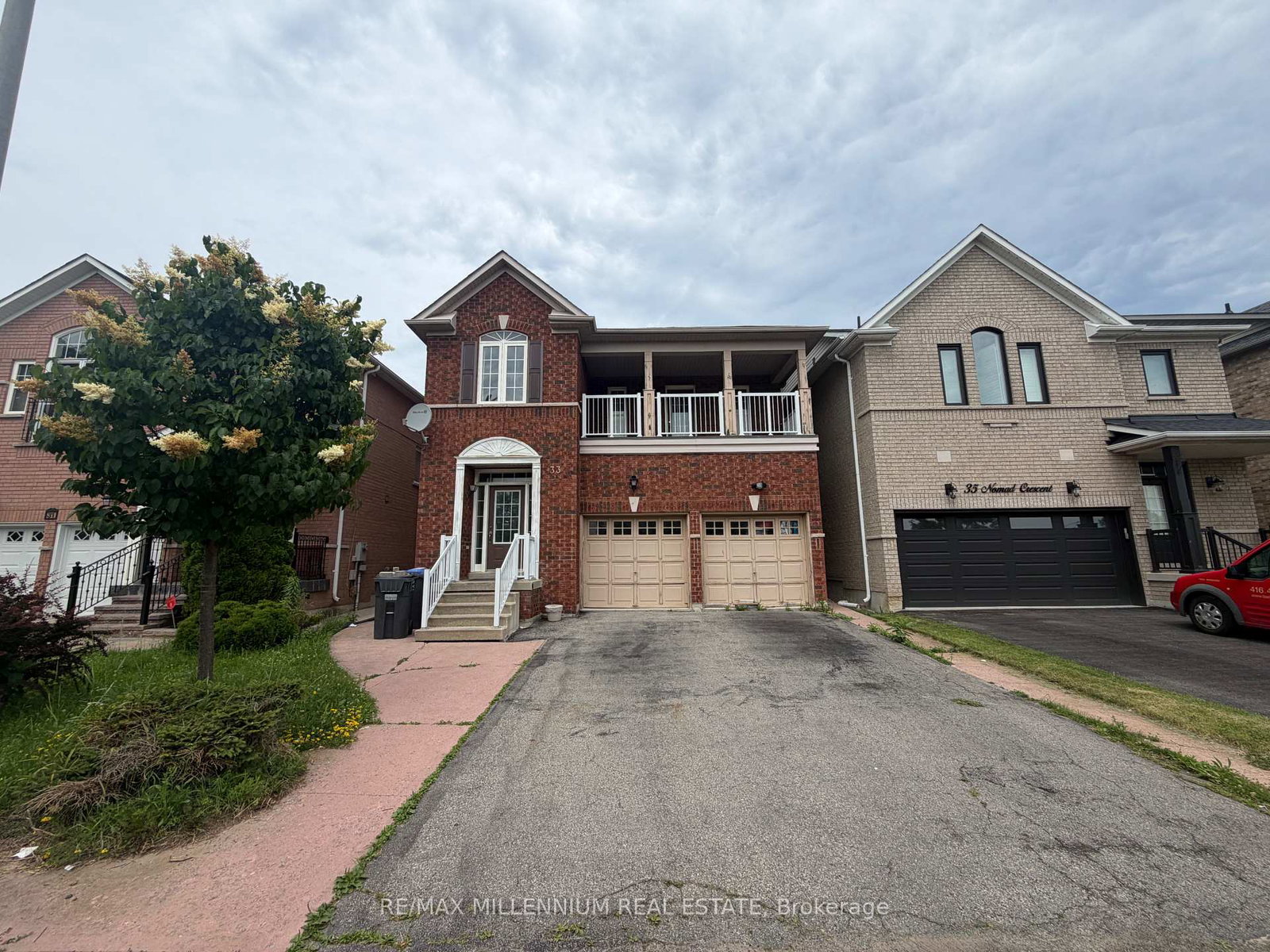 33-nomad-crescent-brampton-ontario-w13557956
