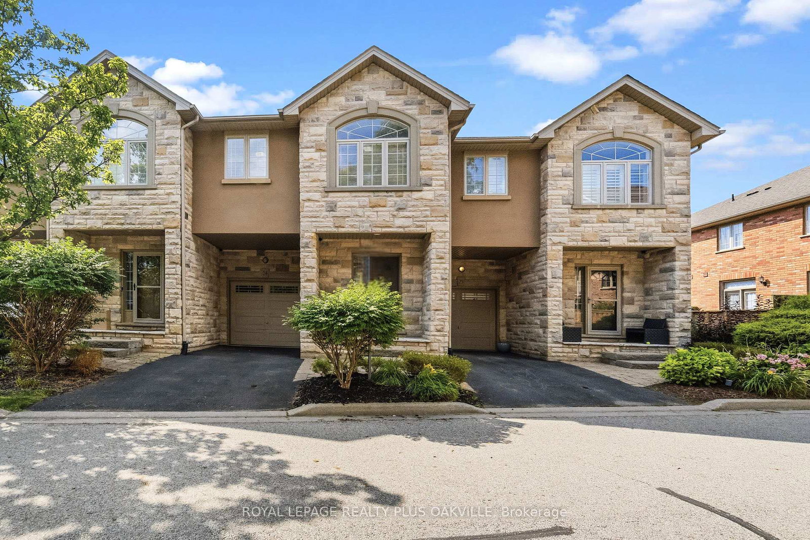 2282-orchard-road-burlington-ontario-w13558116