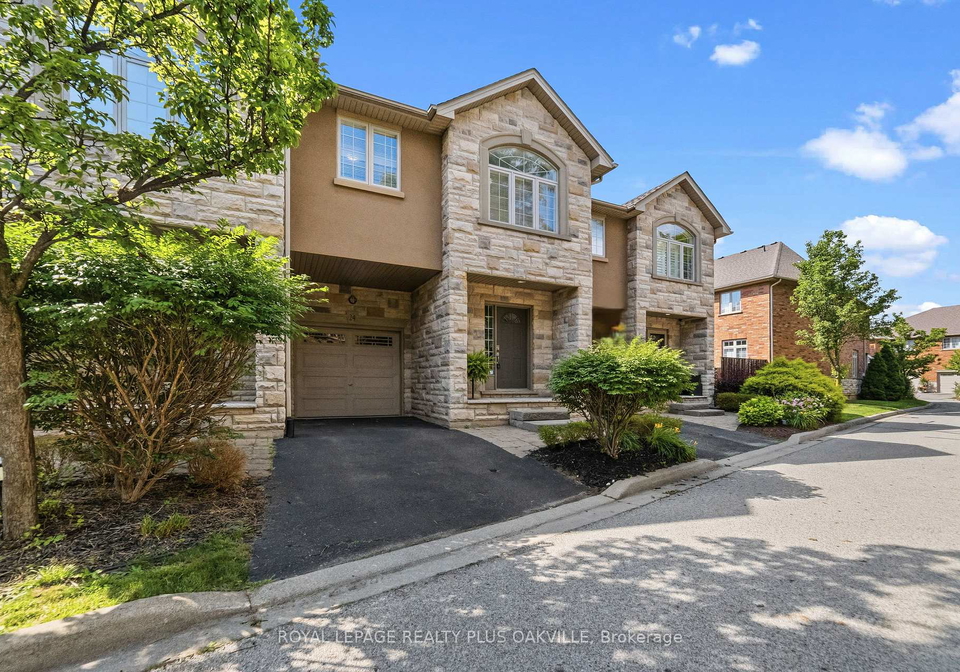 2282-orchard-road-burlington-ontario-w13558116
