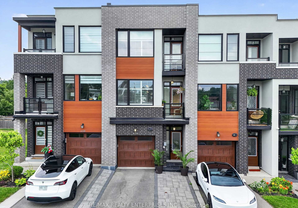 656-tupelo-court-mississauga-ontario-w13558128