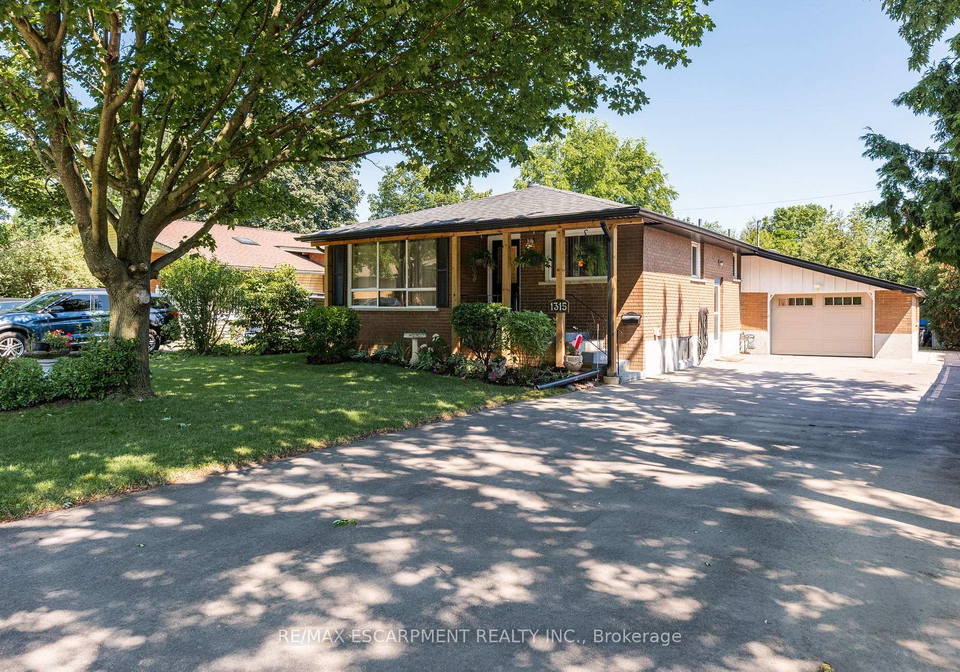 1315-rosemary-crescent-burlington-ontario-w13558322