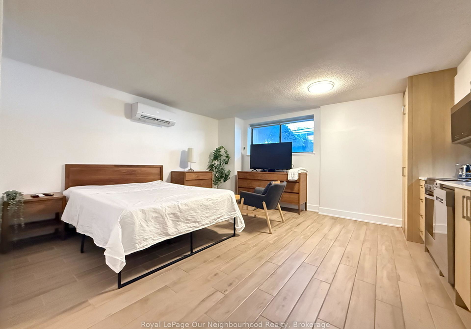 160-dowling-avenue-toronto-toronto-ontario-w13558368