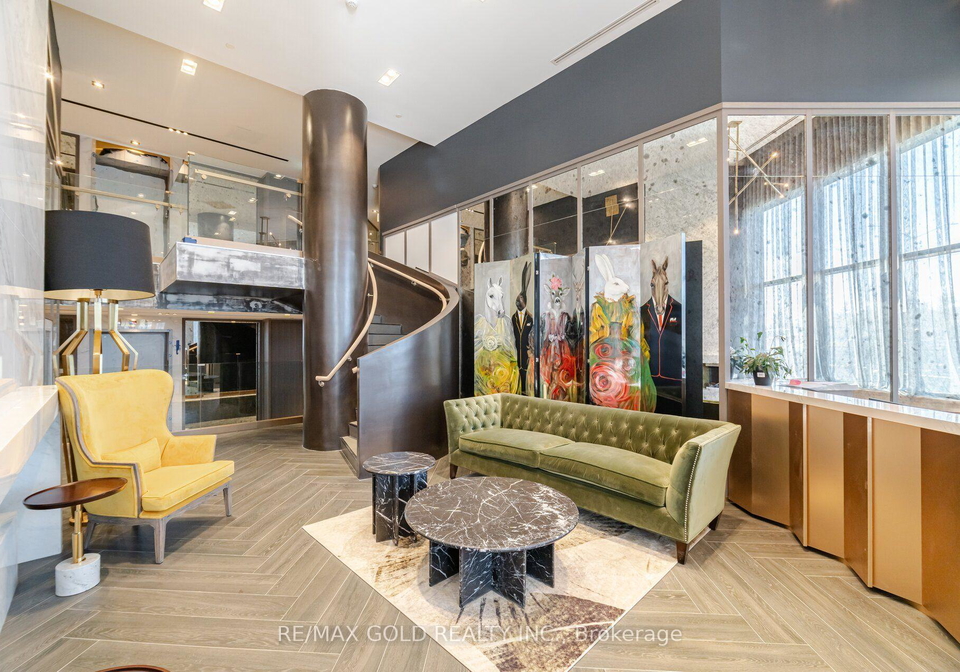 395-dundas-street-w-oakville-ontario-w13558390
