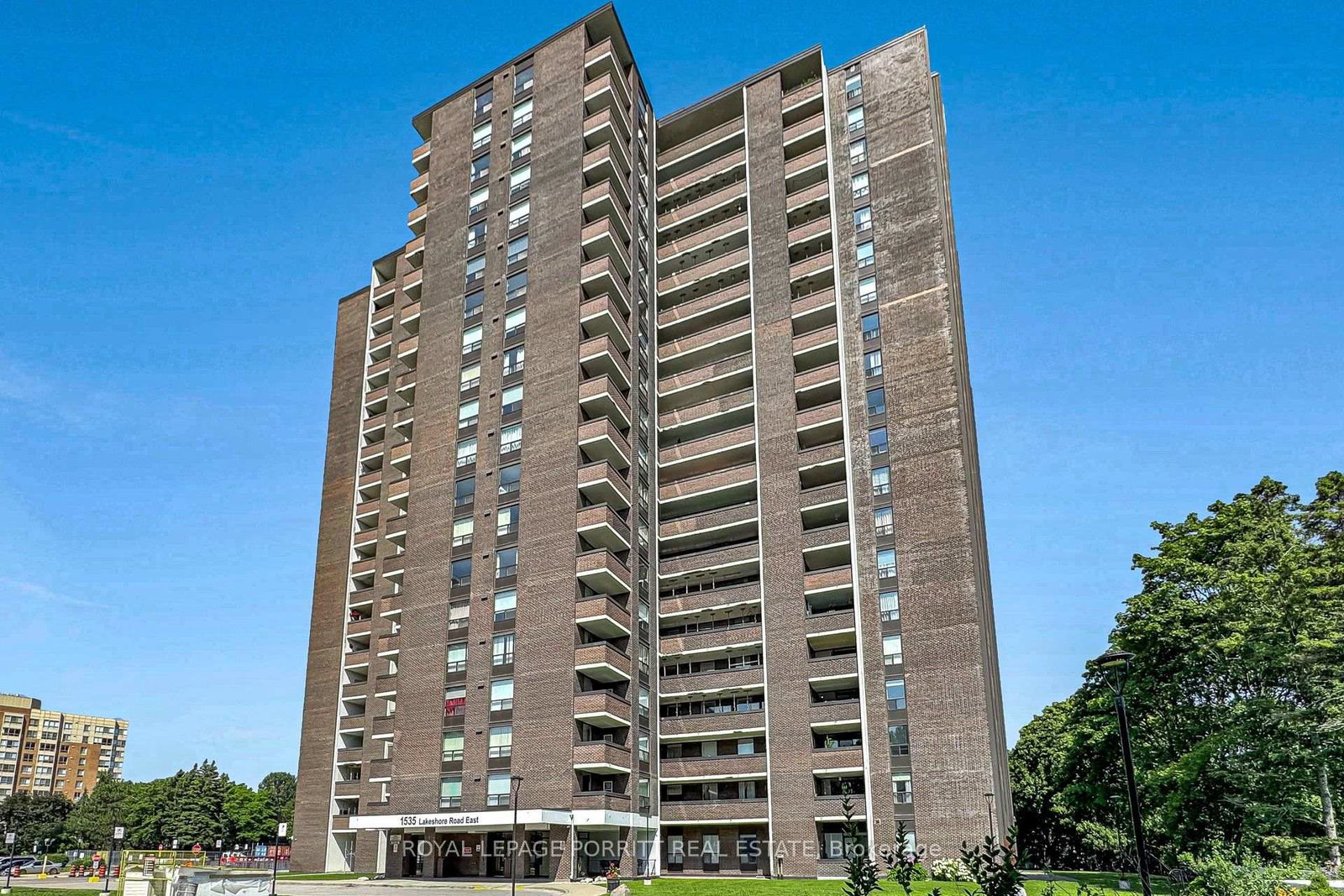 1535-lakeshore-road-e-mississauga-ontario-w13558478