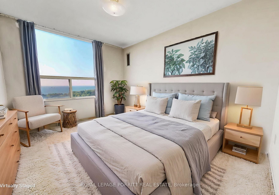 1535-lakeshore-road-e-mississauga-ontario-w13558478