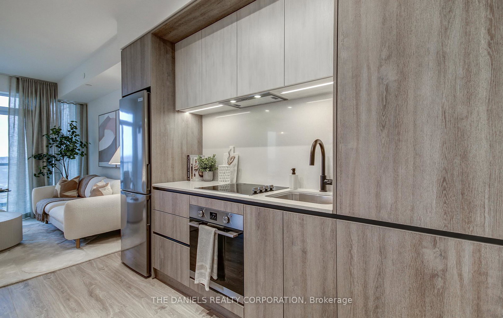2495-eglinton-avenue-w-mississauga-ontario-w13558614
