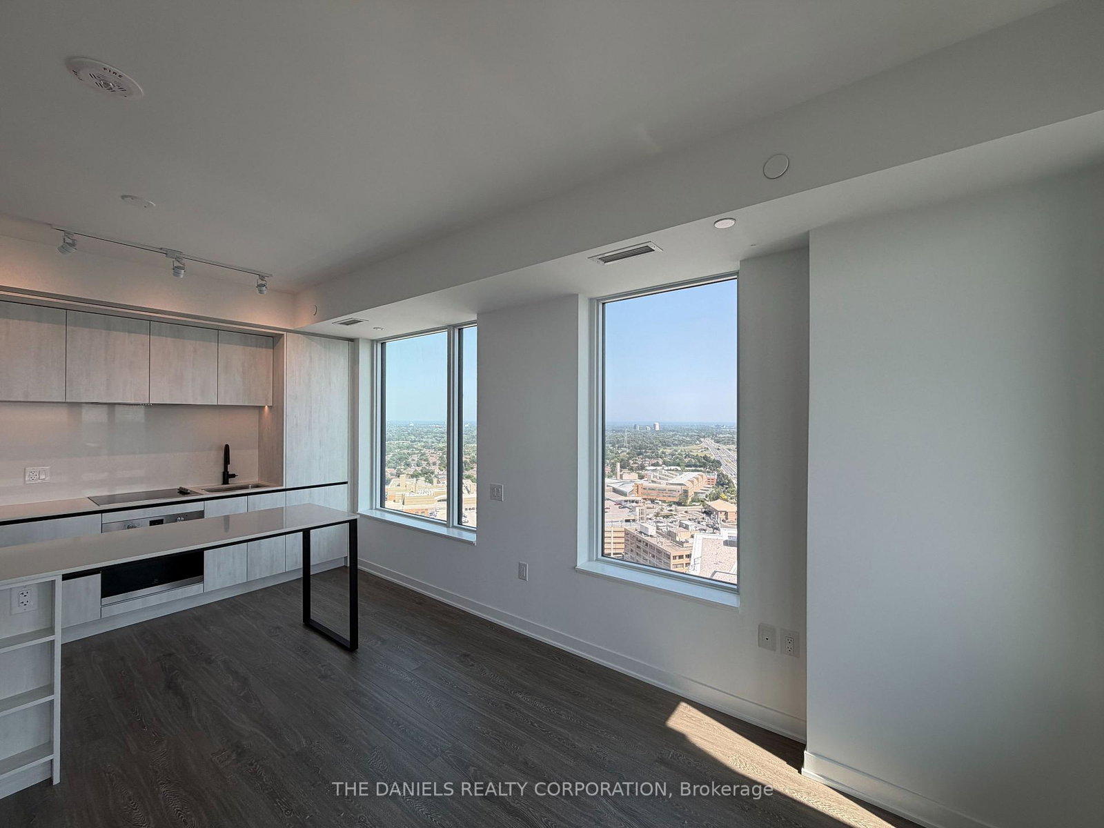 2495-eglinton-avenue-w-mississauga-ontario-w13558642