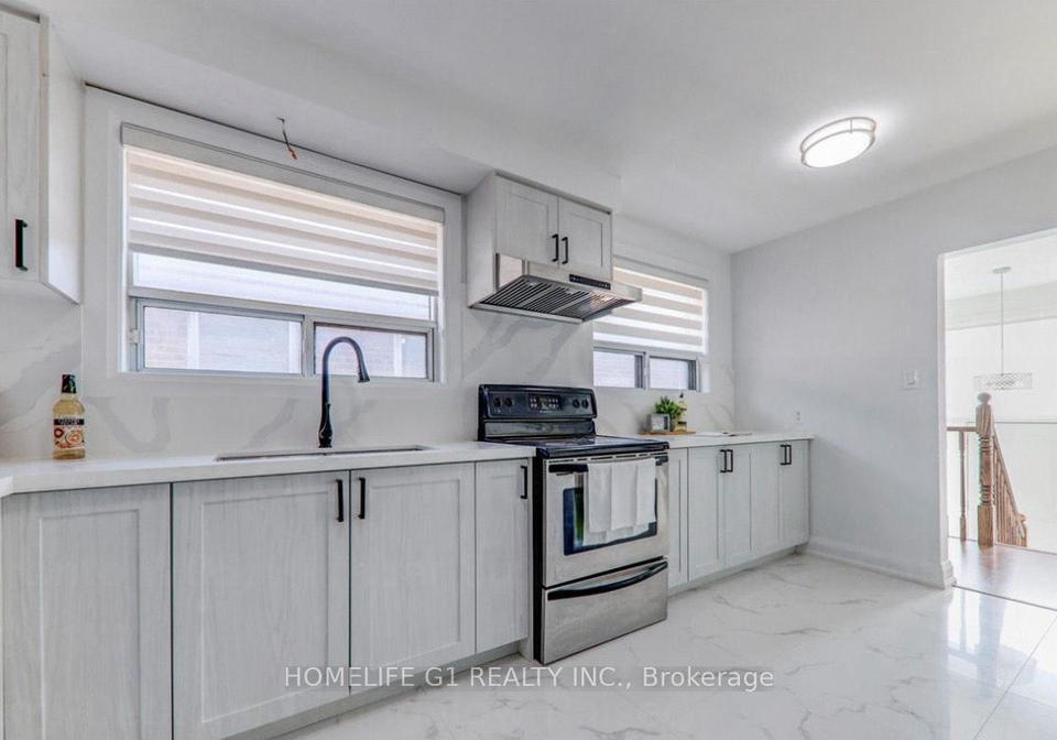 12-primula-crescent-toronto-york-ontario-w13558694