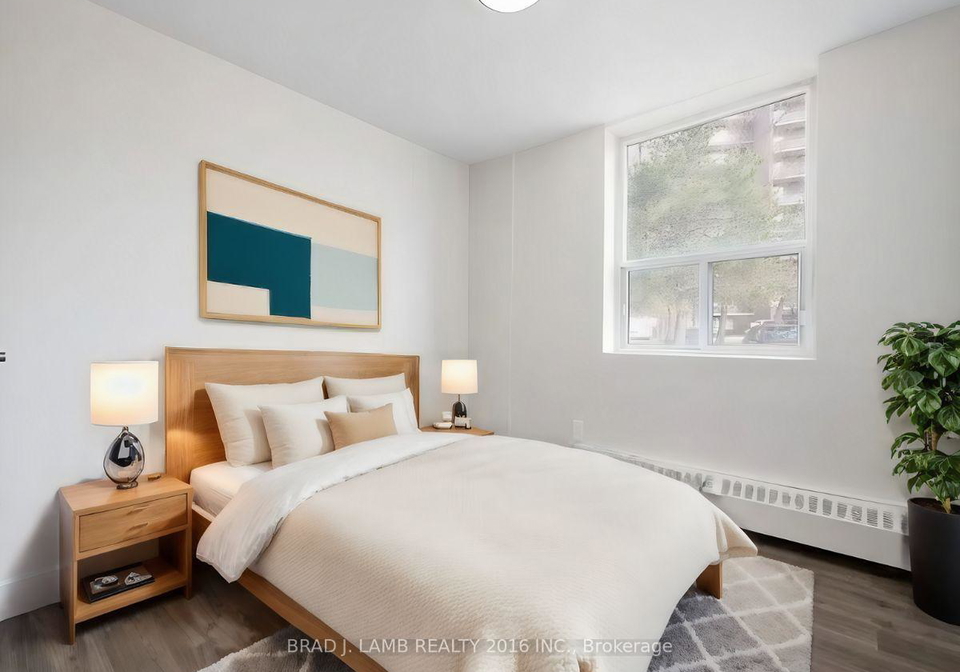 3045-queen-frederica-drive-s-mississauga-ontario-w13558730