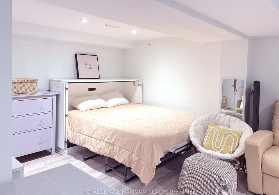 82-calvington-drive-toronto-york-ontario-w13558822