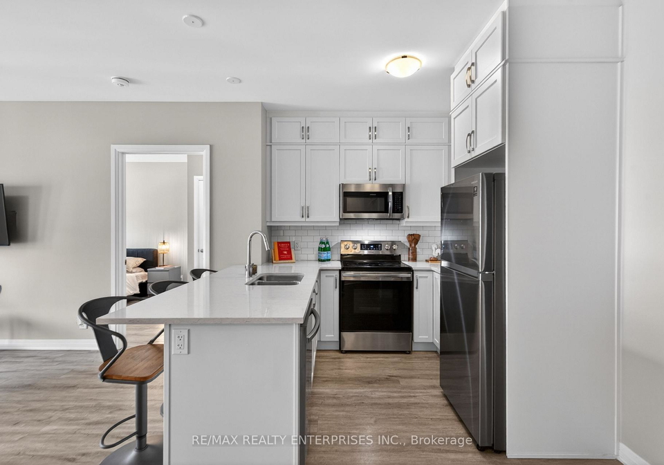 102-grovewood-common-oakville-ontario-w13558998