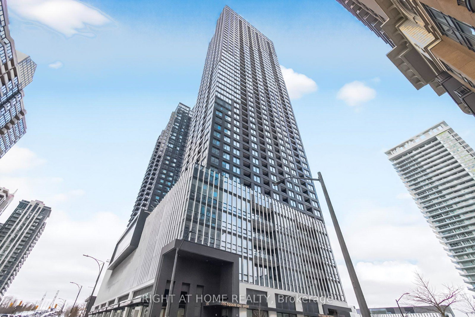 395-square-one-drive-mississauga-ontario-w13559004